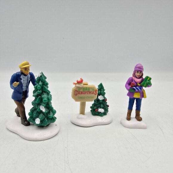 Cobblestone Corners Christmas Village People Figurines Shopping Christmas Tree - Picture 2 of 6